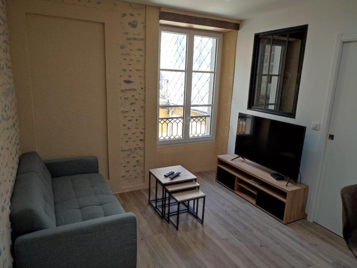 Studio De Charme En Pierres - Hyper Centre Apartment Pau Ngoại thất bức ảnh